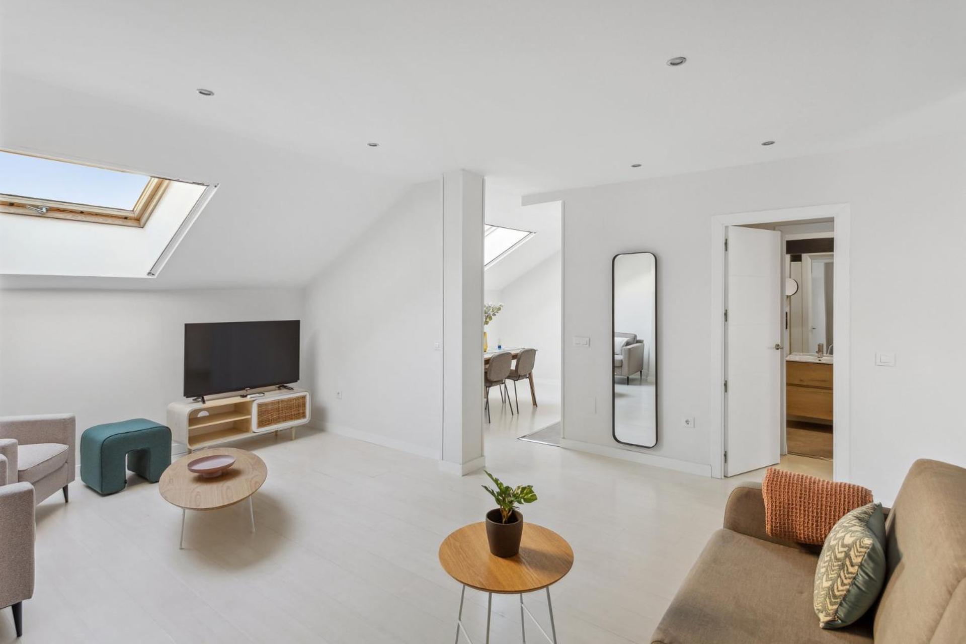 Limehome Madrid Calle De La Paloma Экстерьер фото