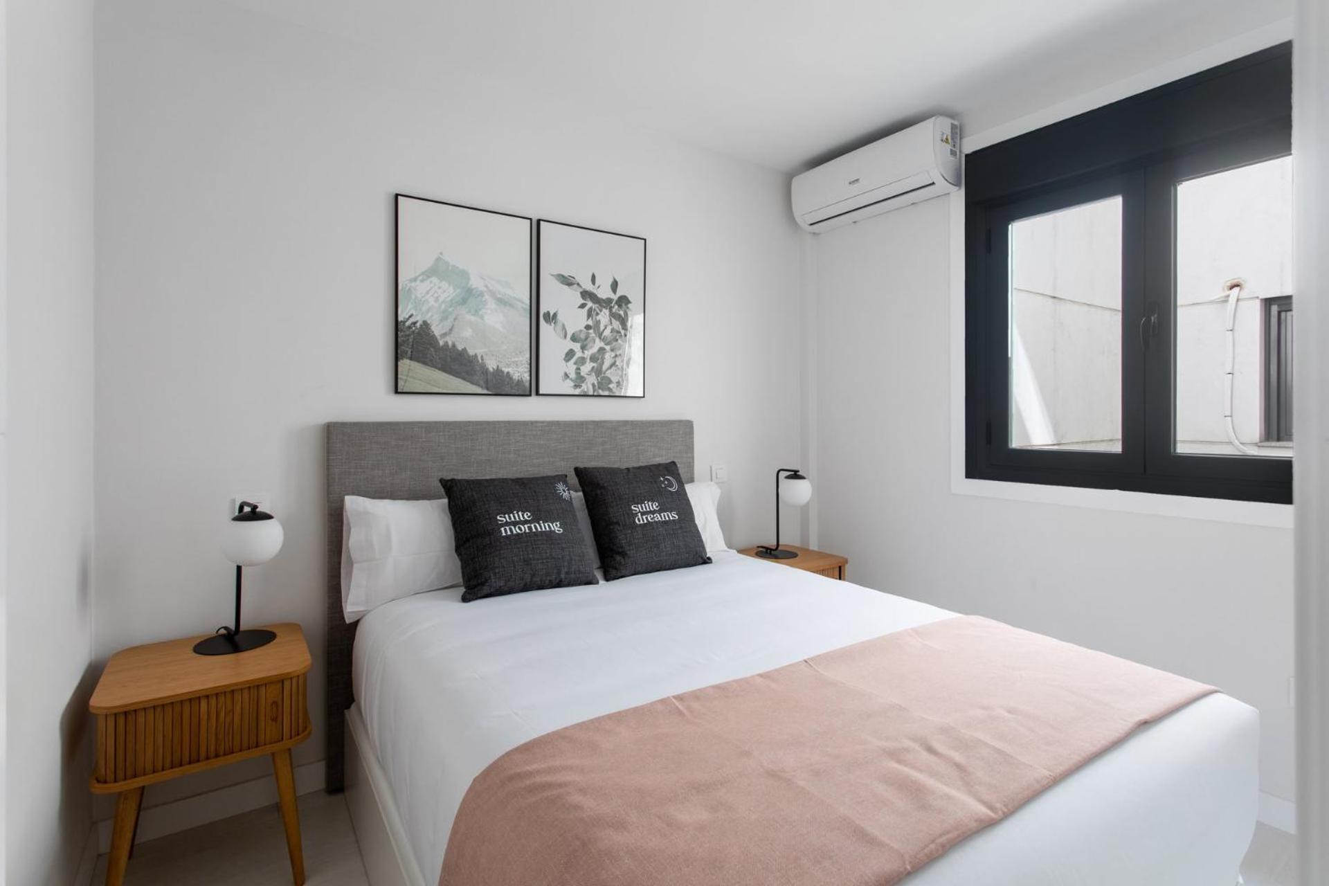 Limehome Madrid Calle De La Paloma Экстерьер фото