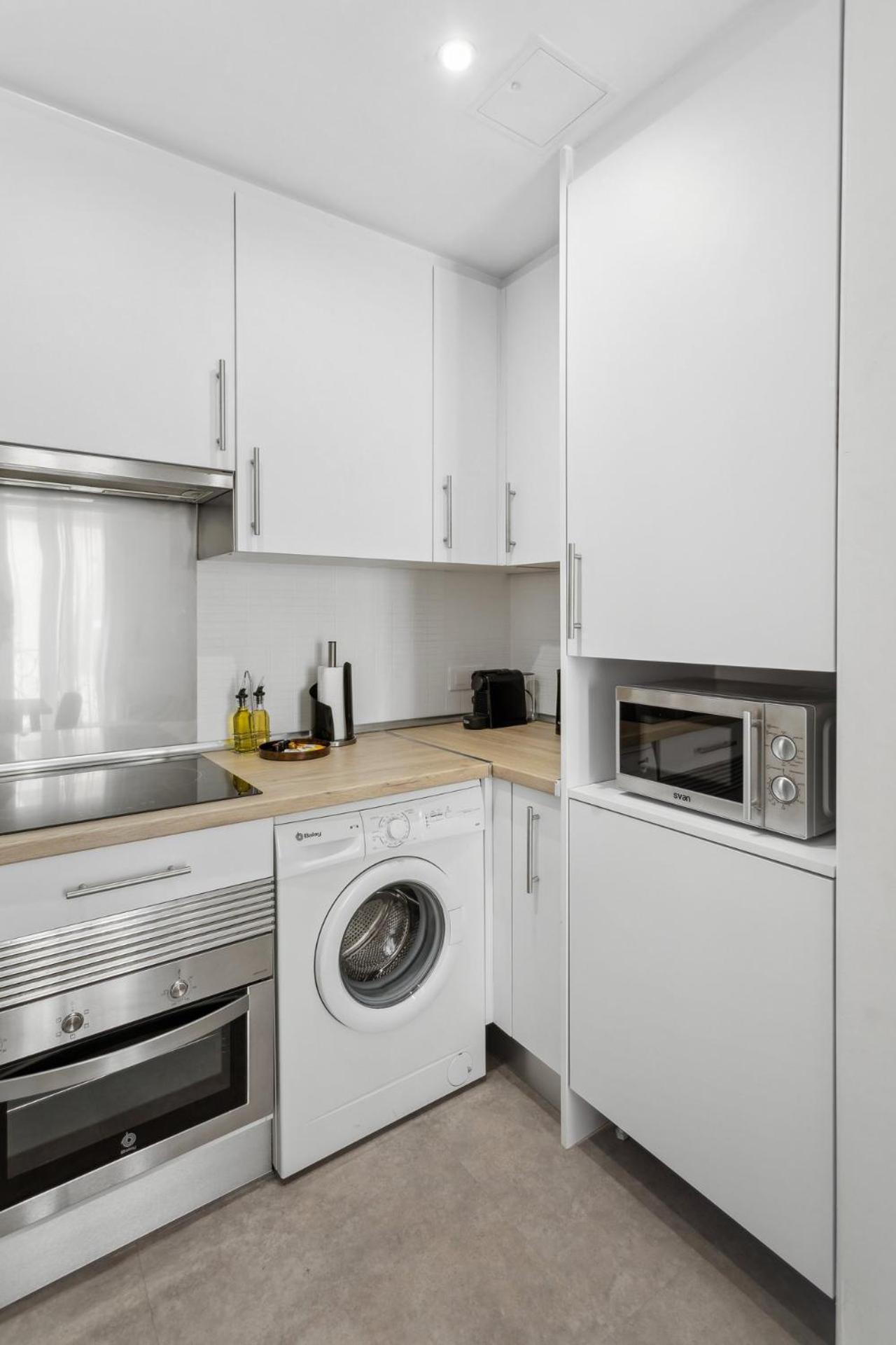 Limehome Madrid Calle De La Paloma Экстерьер фото