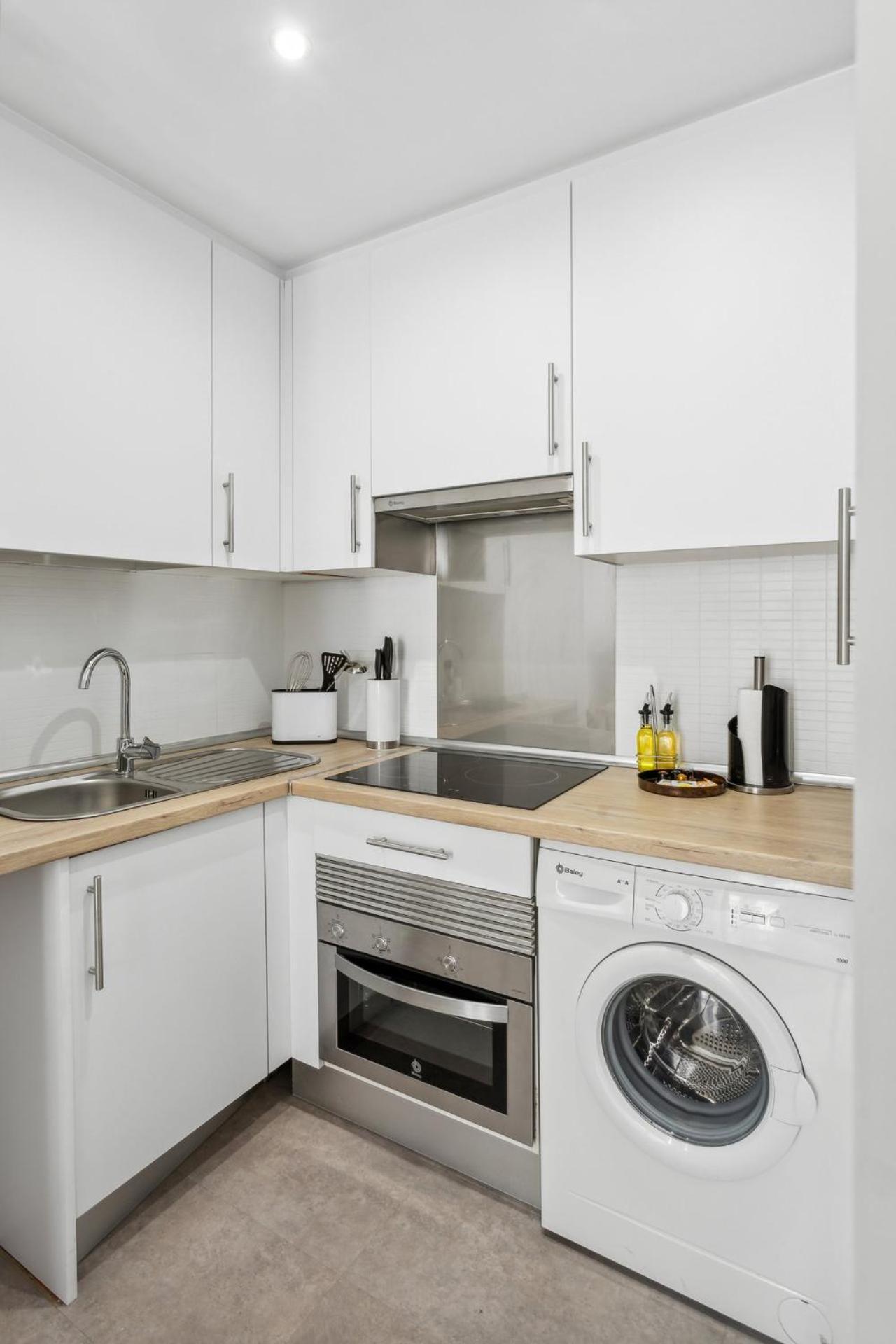 Limehome Madrid Calle De La Paloma Экстерьер фото