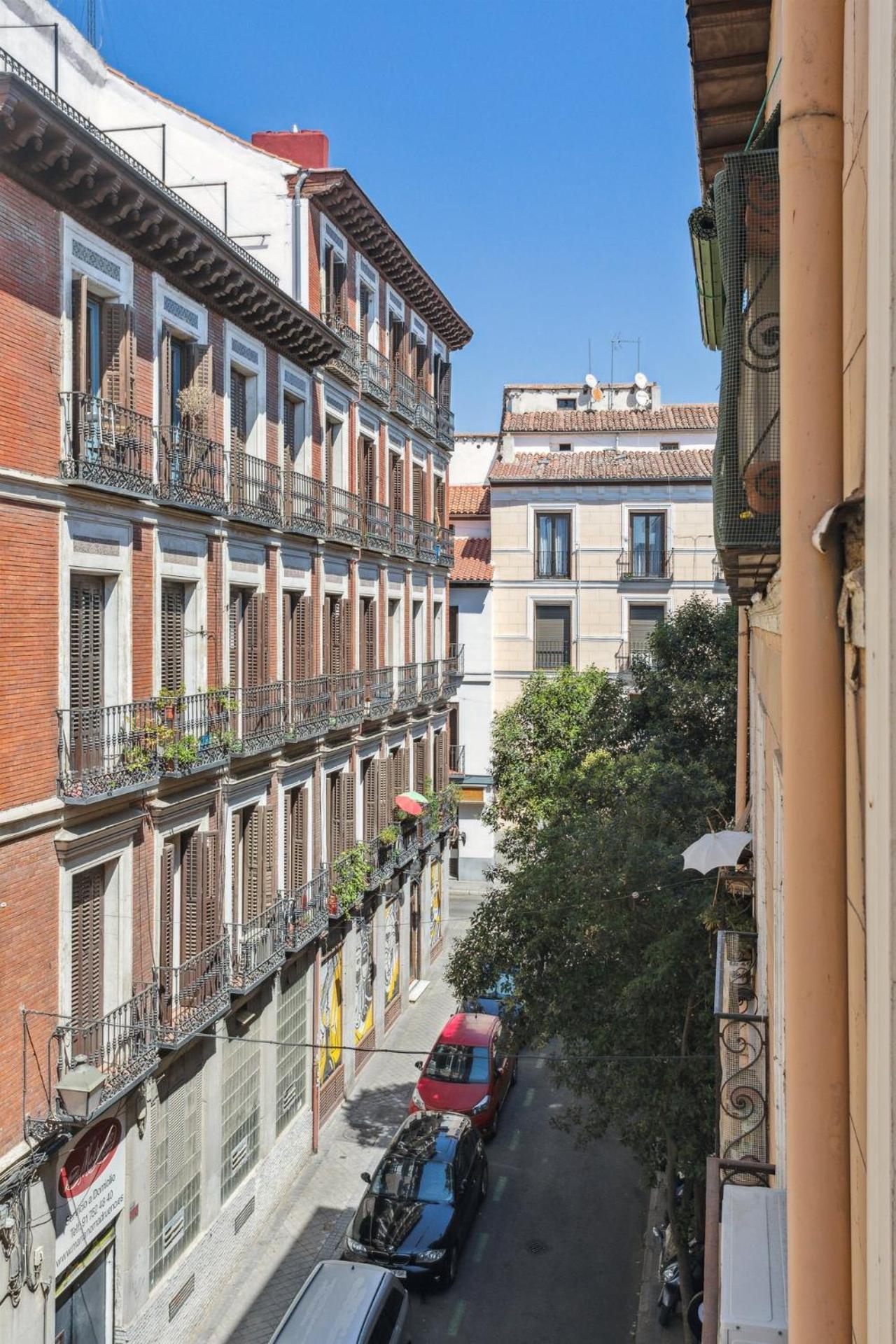 Limehome Madrid Calle De La Paloma Экстерьер фото
