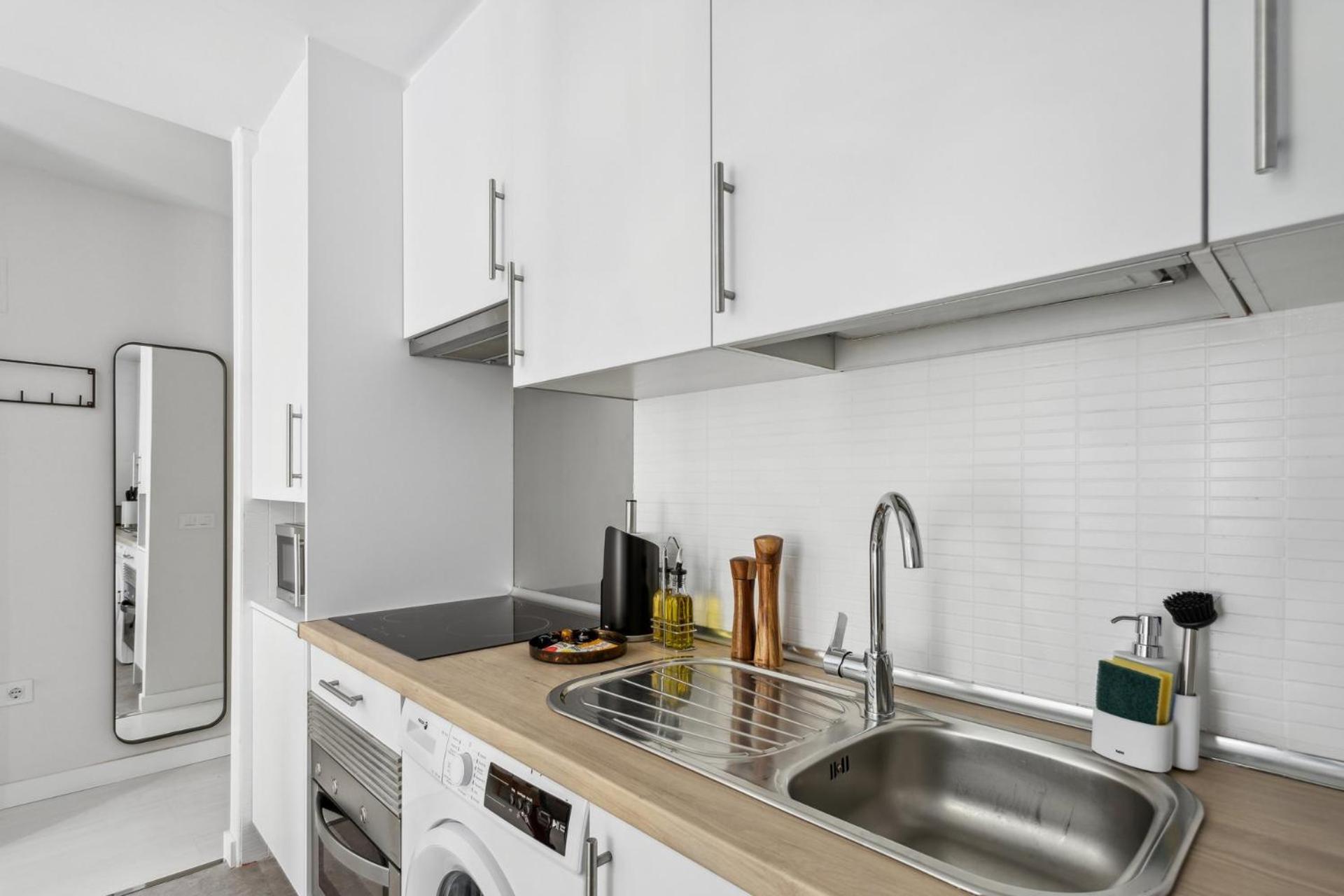Limehome Madrid Calle De La Paloma Экстерьер фото